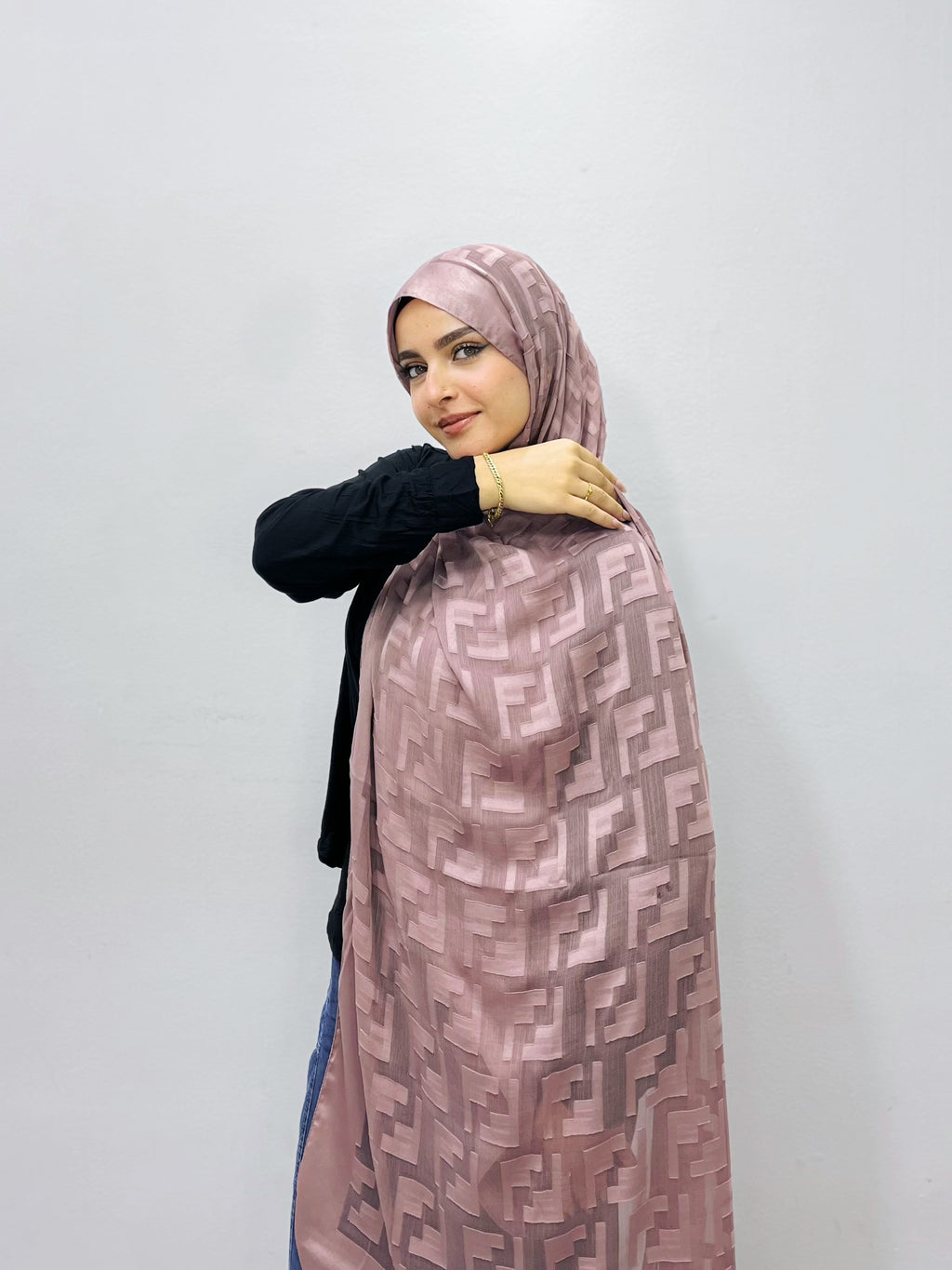 Kenz Devoré F Scarf