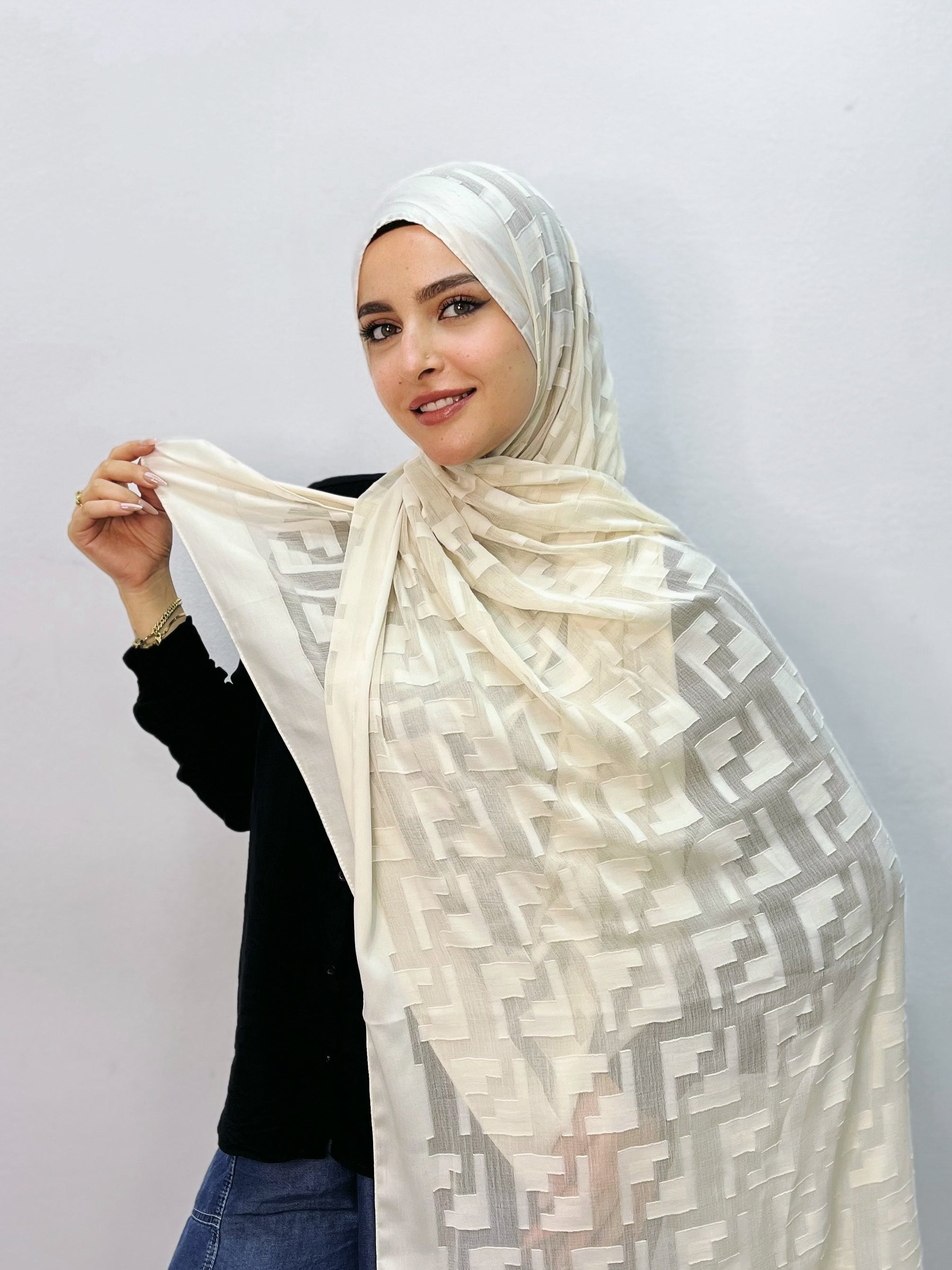 Kenz Devoré F Scarf